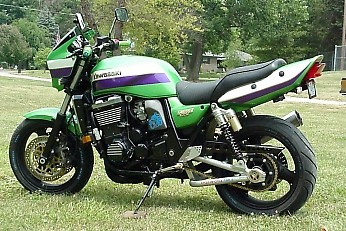 ZRX1100 Lt Rear.jpg (50724 bytes)