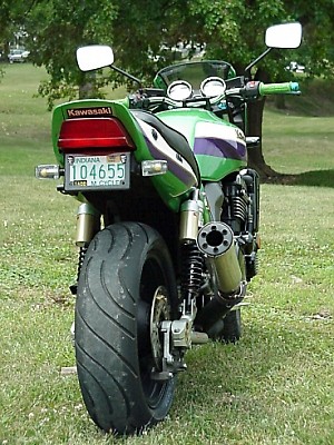 ZRX1100 rt rear.jpg (61984 bytes)