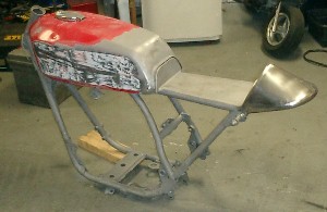 Brian's RD400 Project Cafe Racer Finished Seat With Tank