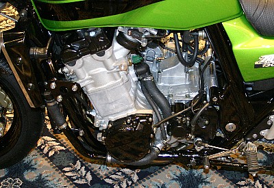 ZRX Kawasaki with a Suzuki GSX1300R Hayabusa Engine Left motor