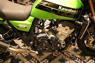 ZRX Kawasaki with a Suzuki GSX1300R Hayabusa Engine Right Motor