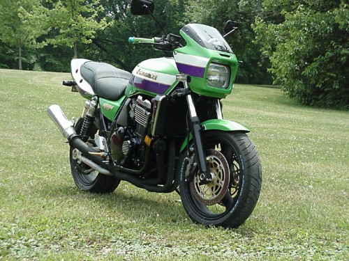 ZRX1100 rt ft2.JPG (90249 bytes)